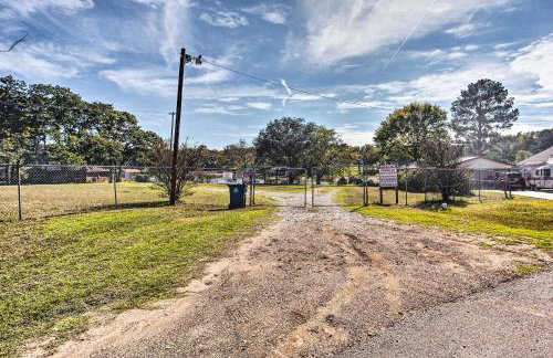 Walk to Cedar Creek Reservoir Home with Fire Pit! - Foto 29