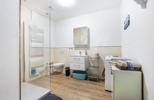 Apartment On The Upper Floor - Photo 15