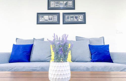 Stylish 3 BR/3BR family house - Photo 19