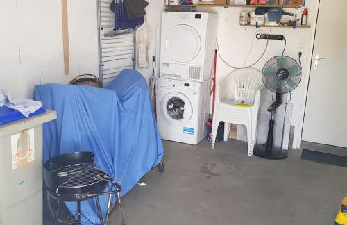 Maison avec grande terrasse à 100m de la plage - Photo 15