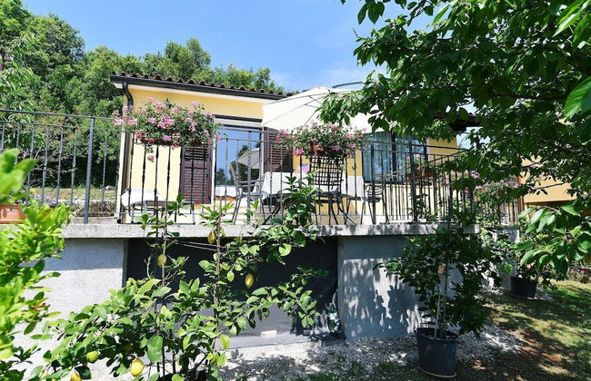 Charming Holiday Home With Terrace and Garden - One Bedroom Holiday Home - Foto 1