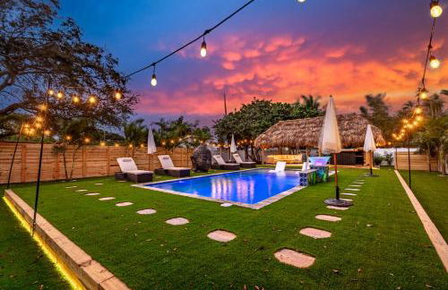 Bali Inspired home with Heated Pool, Sauna and Hot Tub! Close to Beach and Atlantic Ave - Photo 9