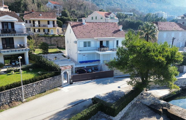 Waterfront Apartment Petrovina - Foto 1