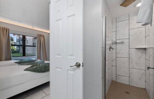 Ground 2 suites apartment near Intern Drive - Photo 12