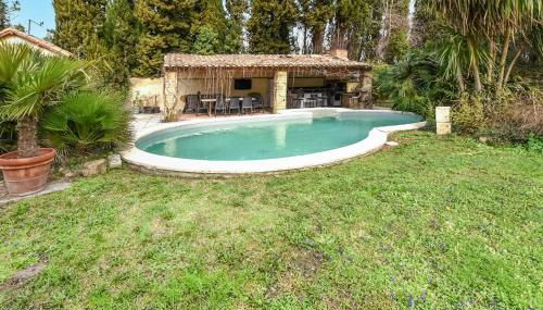 Nice Home In Entraigues-Sur-La-Sorg - Foto 2