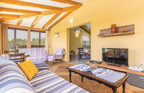 Awesome Home In Meloni With Sauna - Foto 5