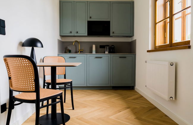 Bob W Peterhof - Photo 22