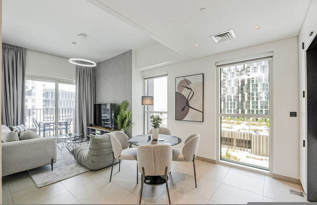 Luxury at Socio Dubai Hills 2 Beds Sleeps 4 - Photo 9