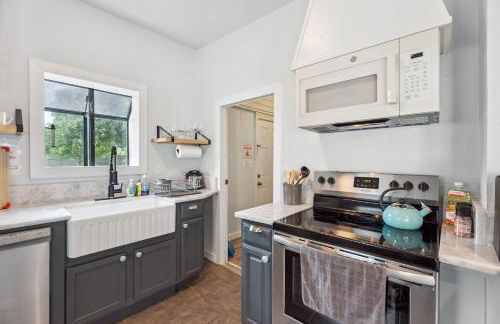 2BR Apt 8 min to Integris Monthly 20 Off #09 - Foto 13