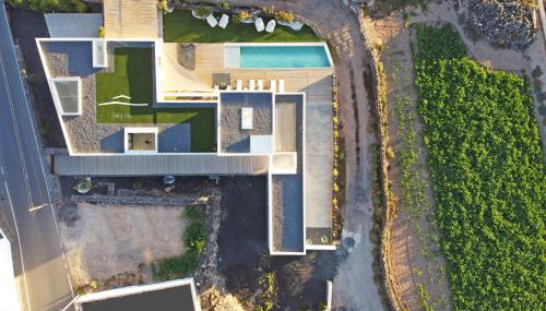 Salty Villa by Aura Collection - Photo 4