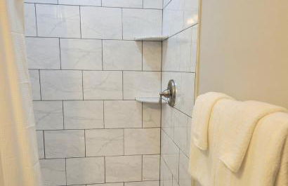 Salt Life Retreat Unit A-2BR/2BA, Heart of Margate - Foto 49