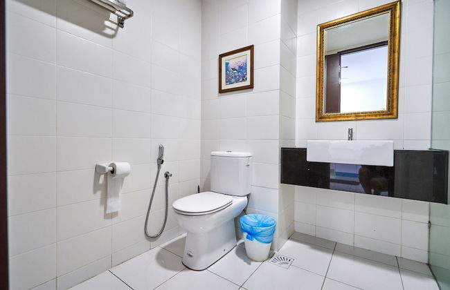 OYO Home 44001 Elegant Studio Setia Alam Trefoil - Foto 10