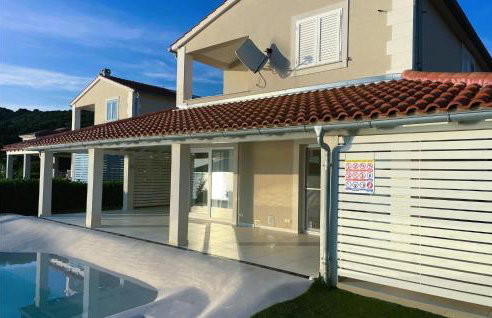 Gorgeous Home In Veli Rat - Photo 13