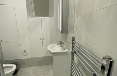 Balcony Sky- View London Apartment - Foto 10