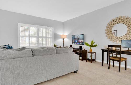 Stunning West Haven Villa with Private Pool Spa and Balcony Near Disney - Foto 63