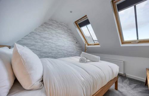 Cosy Lodge Getaway with Private Beach & Fireplace - Foto 13