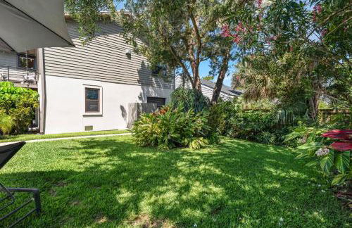 Tropic Bliss l Backyard Oasis l Mins to DNTN - Foto 54