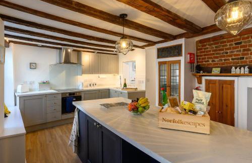 The Pickled Herring - Photo 1