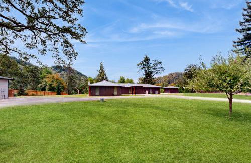 Walk to River Myrtle Creek Studio Near I-5 - Foto 23