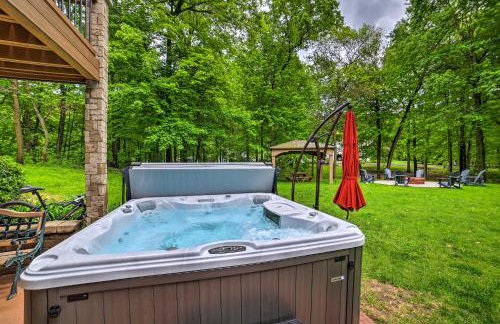 Classy Home w/ Hot Tub: 2 Mi to Lake Access! - Photo 38