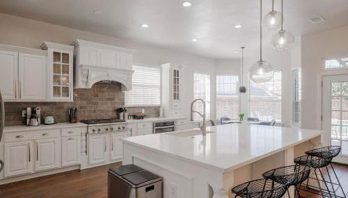 Glamorous Mansion w Private Pool and Cinema Room - Foto 2