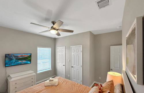 Beachfront 4BR - Tiki Bar, Yard Games, Pet-Friendly - Foto 32