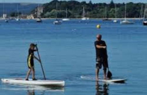 Spacious 5-Bedroom Victorian House Near Sandbanks - Sleeps 14, Parking & Garden - Foto 28