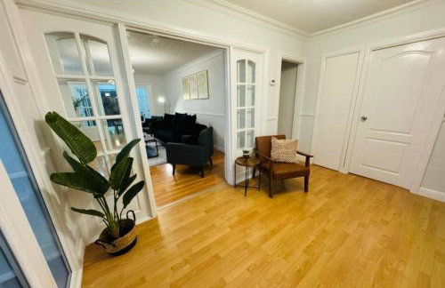 Luxury 5-bed Bungalow, Hot Tub, Games & Gated Parking - Foto 10