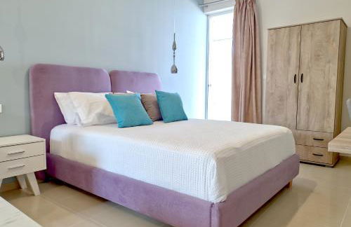 Epipleon Luxury Suites -104- Δωμάτιο 35τμ με βεράντα 35τμ μπροστά στη θάλασσα - Foto 1