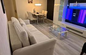 FEWO am Deich 1 Zentral mit Stadtblick und Kontaktloser Check in - Foto 1