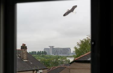 4 Bedrooms Homely House - Sleeps 6 Comfortably with 6 Double Beds,Glasgow, Free Street Parking, Business Travellers, Contractors, & Holiday-Goers, Near All Major Transport Links in Glasgow & City Centre, Perfect for Common Wealth Games 2026 - Foto 34