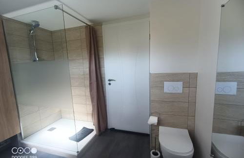 Aux pieds de la colline de Mousson - Foto 19