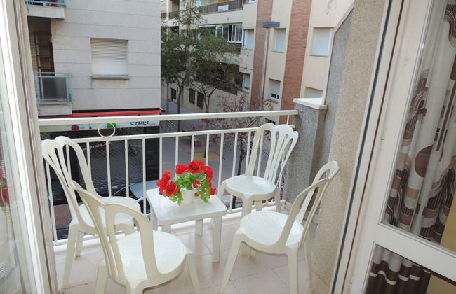 Romantic Apartment With View - Photo 14