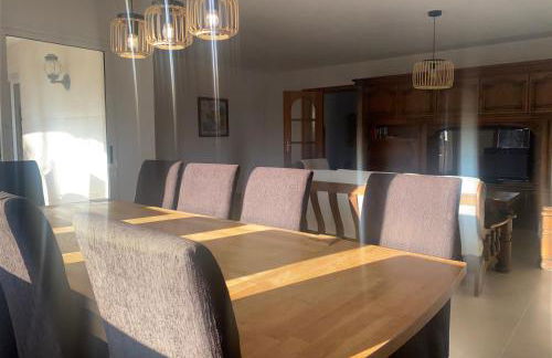 Agradable Villa con piscina y vistas al mar - Photo 33