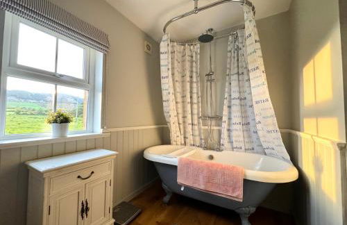 Holly Tree Cottage - Photo 15