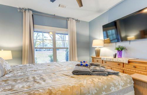 Gather, Play and Unwind! Modern Locust Grove Home - Foto 18