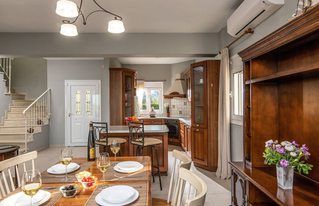 Chloe - Gerani Villas With Private Pool - Foto 32