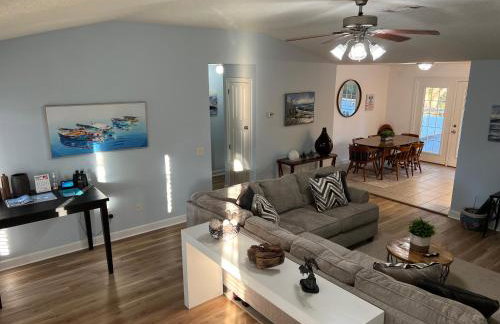 Waterfront Newly Renovated and Decorated 3brs home - Foto 9