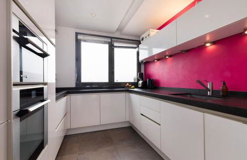 Top floor with Eiffel Tower view and roof top - Foto 15