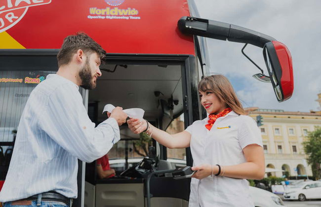 Rome: Train, Colosseum + Sightseeing Bus Ticket - Foto 9