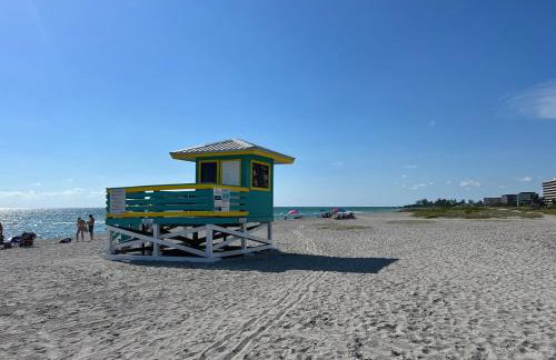 HUGE In-Law Apt Beach Oasis- Private entrance - Foto 7