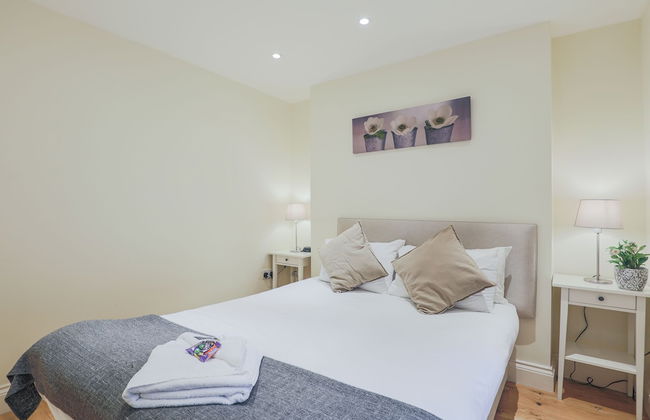 Urban Stay Oxford Gardens Apartments - Photo 4