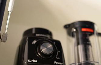 107-Studio compacto, moderno, climatizado perto da UEL - Foto 10