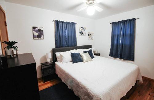 Fenced Lot W Home Gym plus Washer and Dryer - Foto 3