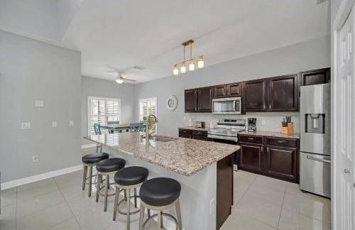 Completely Remodeled 5 Bedroom Disney Pool Home - Foto 39