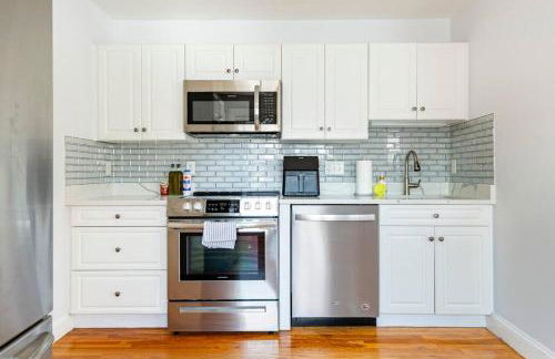 Let us help you make Salem a place to remember! - Photo 2