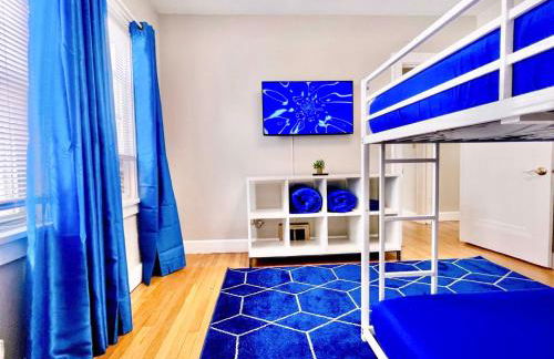 The Sapphire Haven - Your Old Brooklyn Oasis Awaits Families, Couples, Business Travelers Near Downtown With Parking, 300 MB WiFi & Self Check-In - Foto 30