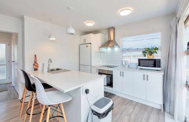 Bright 3 Bedroom near St Lukes Mall 3 - Photo 10