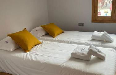 El Cadí, céntrico alojamiento en Puigcerdà, Cerdanya. - Foto 23