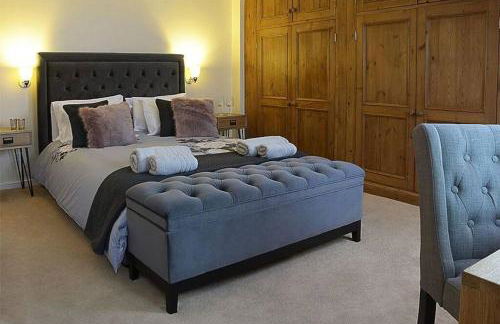 Unique 3 b'room house + free parking /city centre - Photo 10